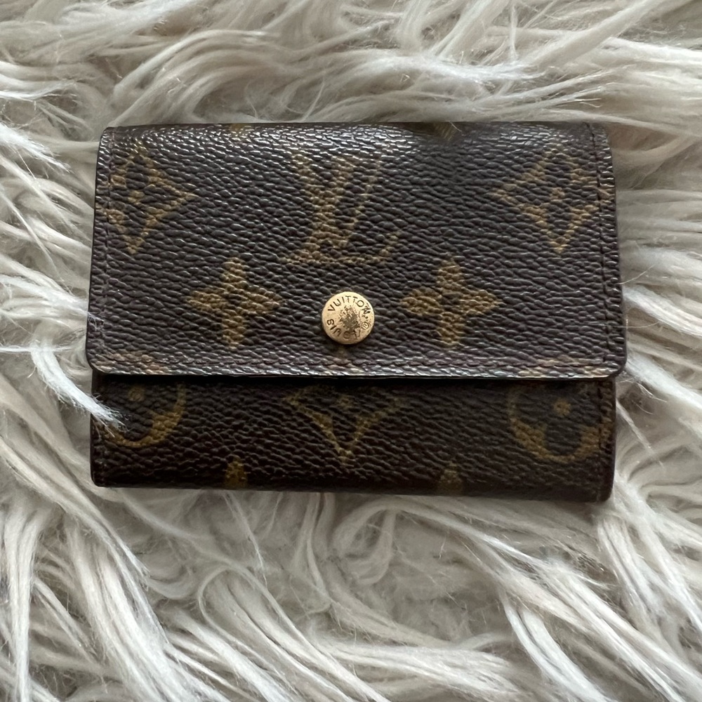Authentic Louis Vuitton monogram coin/card case